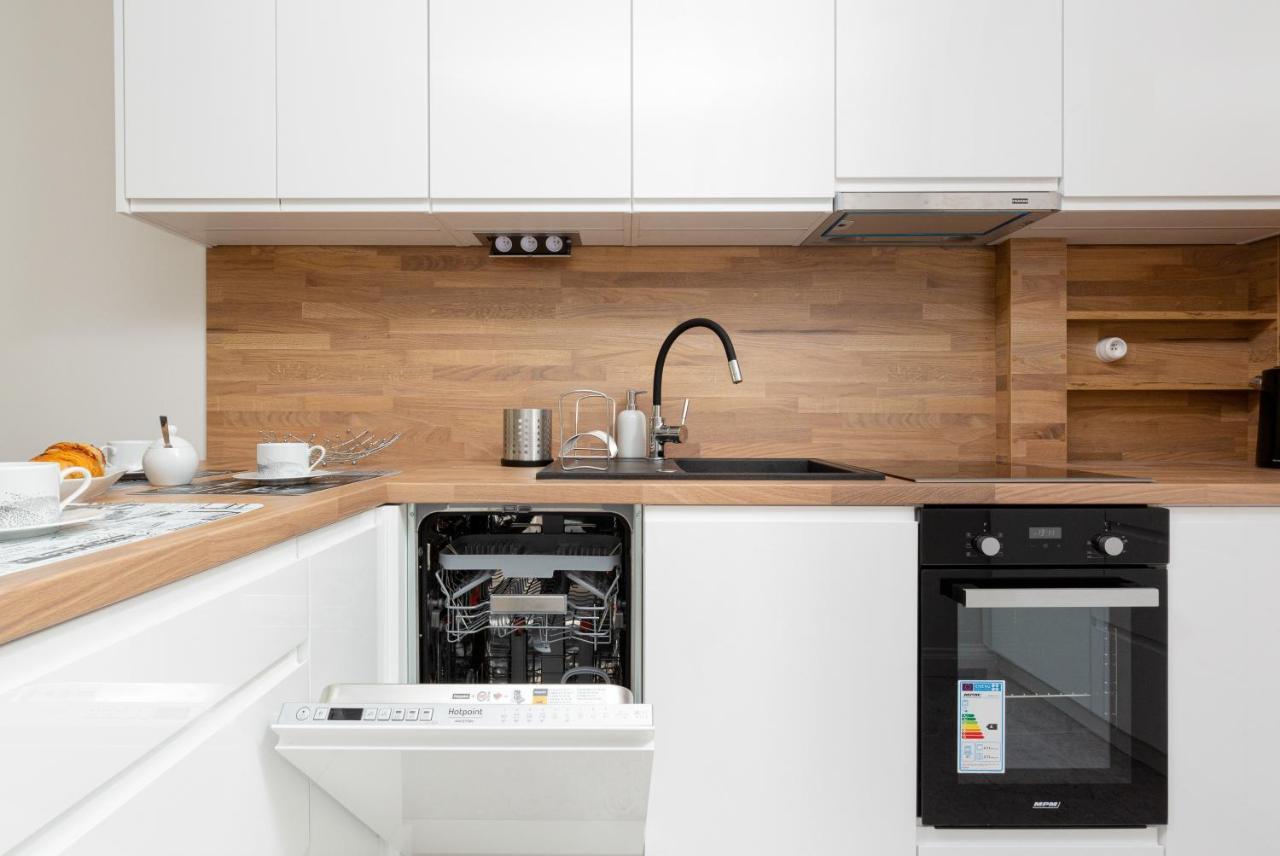 Apartments City Center Ochota By Noclegi Renters วอร์ซอ ภายนอก รูปภาพ