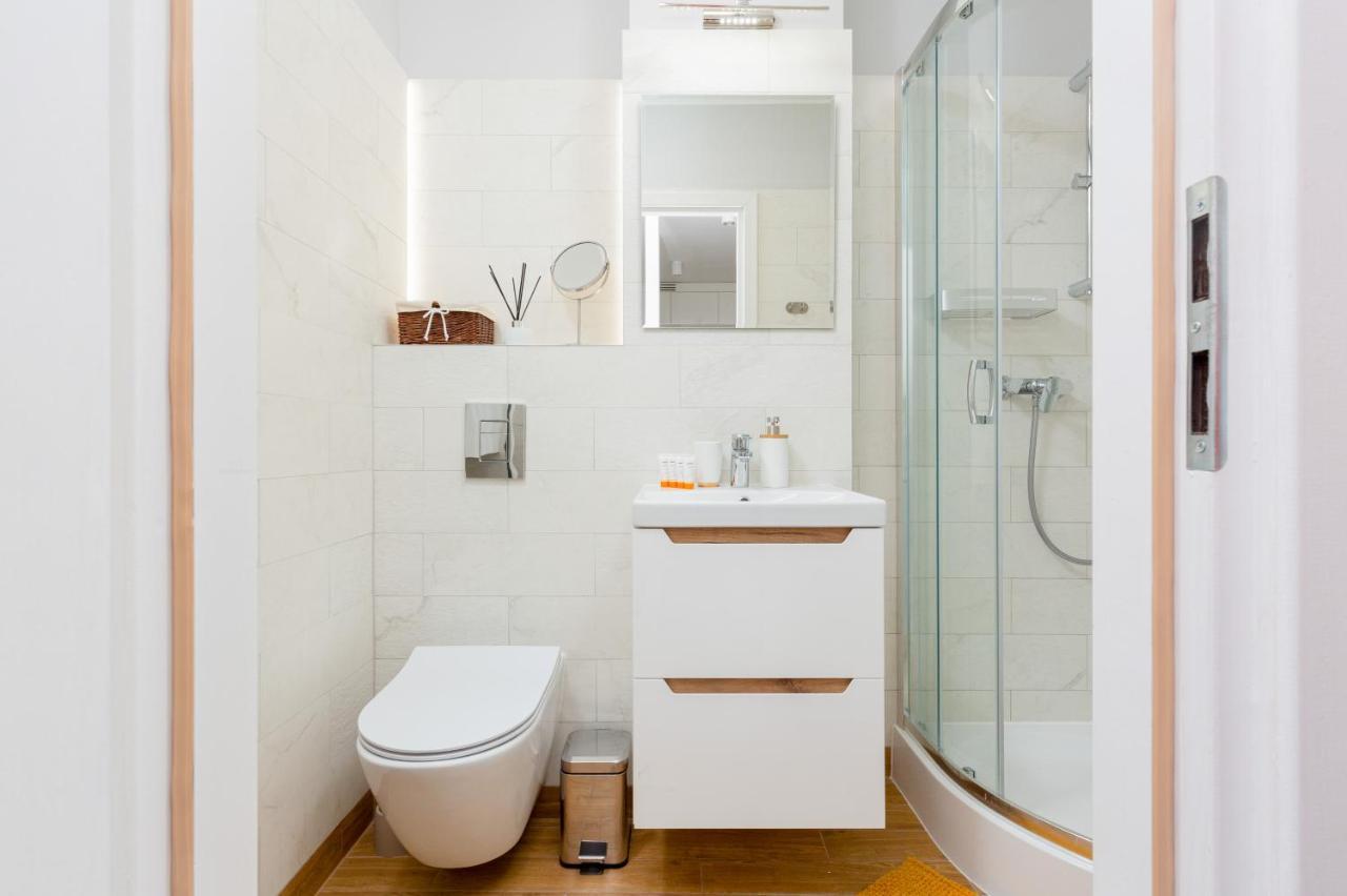 Apartments City Center Ochota By Noclegi Renters วอร์ซอ ภายนอก รูปภาพ